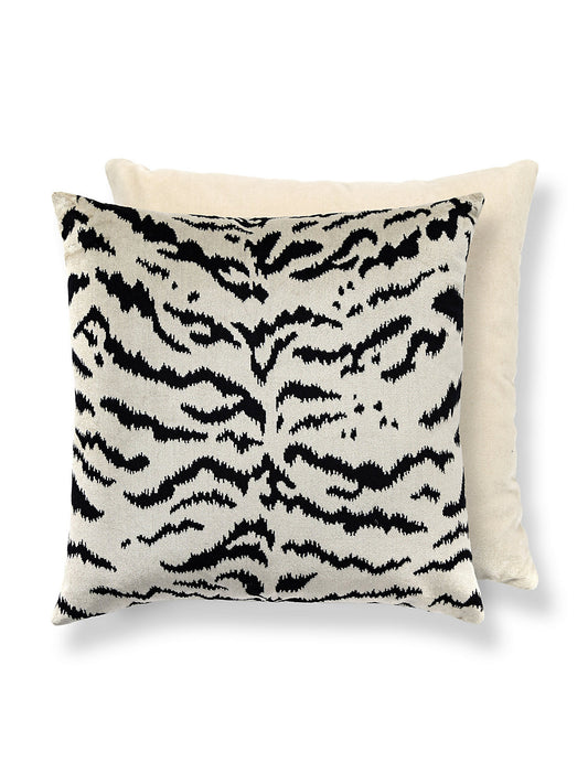 Scalamandre Tigre 22 X 22 - Off-White & Black / Oyster Decorative Pillow