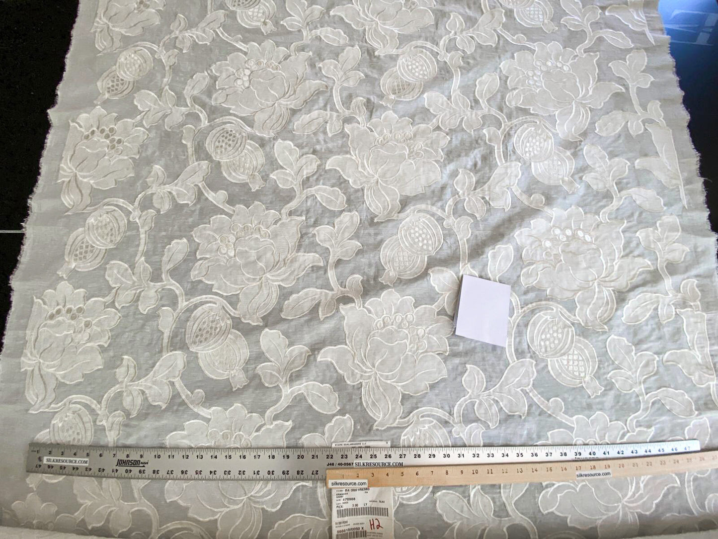 Scalamandre Granada Ivory White Peony Pomegranate Embroidery Linen MSRP USD286/Y