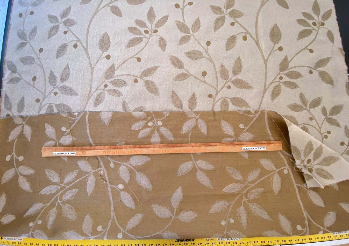 By Yd Kravet Couture Belladonna Silk Wool Damask Gold Cream Pearly Red Berry Vine MSRP$316/Y