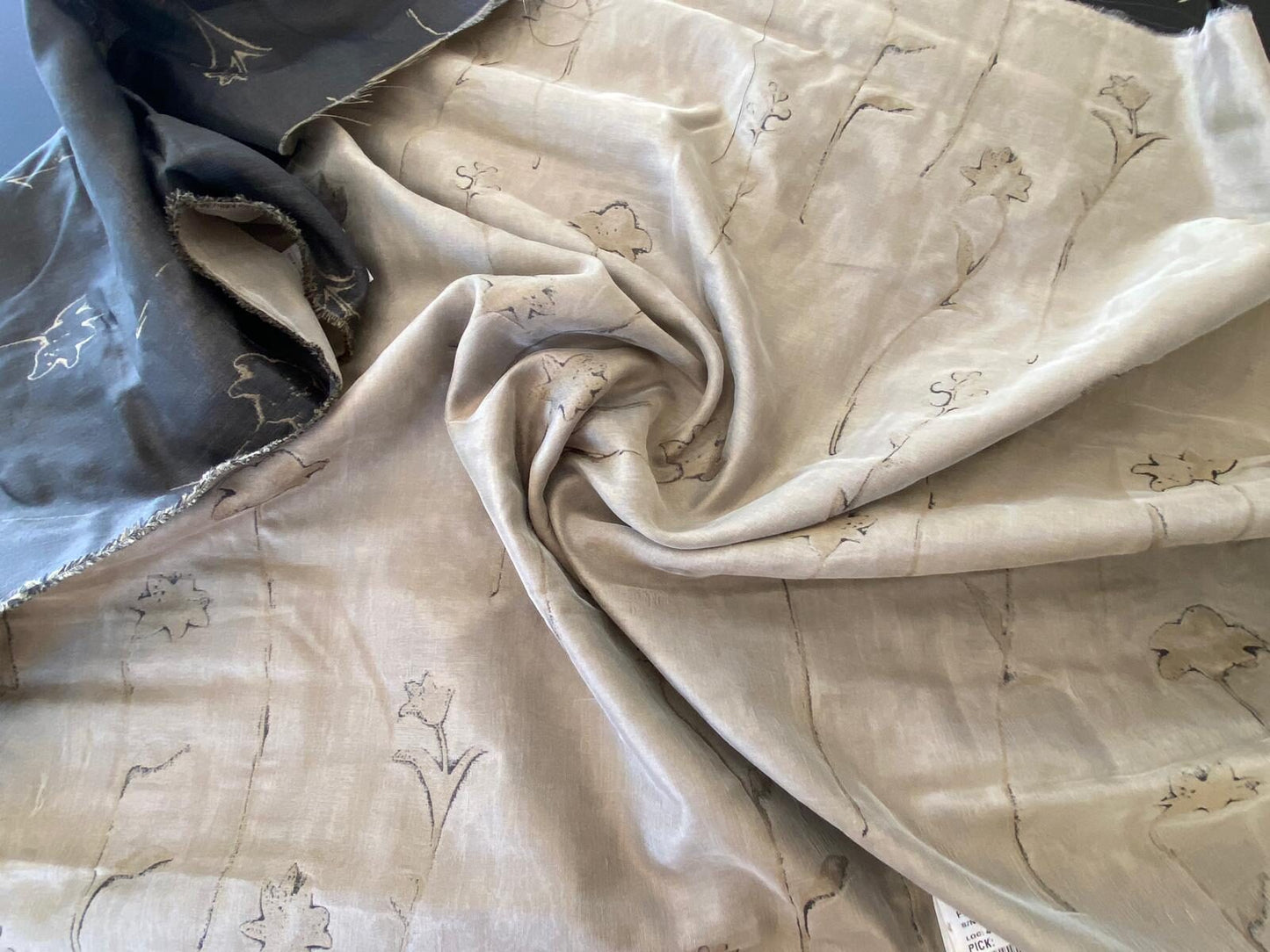 Scalamandre Grey Watkins Orissa Semi Sheer Pewter Silk Double Organza Damask Tulip Wildflower MSRP USD 212/Y