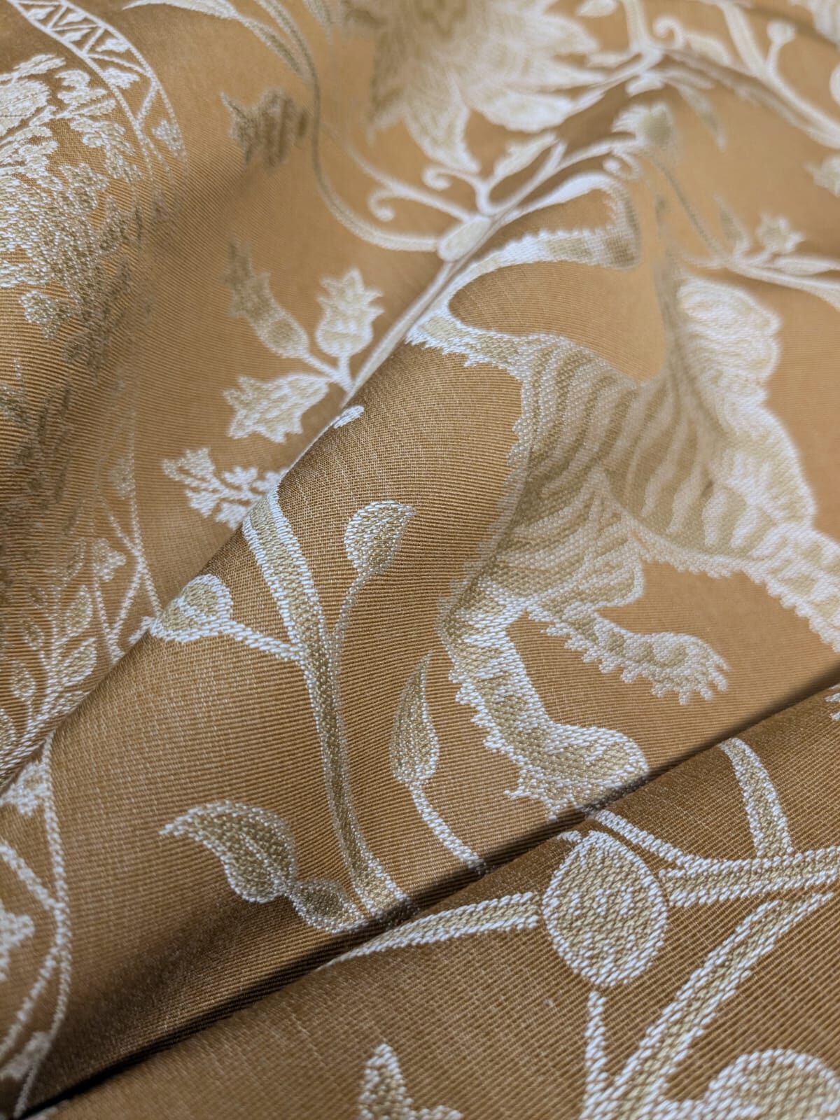 By Yd Lee Jofa Kalabagh Weave Curry Burnt Gold Tiger Sniffs Rose MSRP USD 259+/y Border BOTH Sides