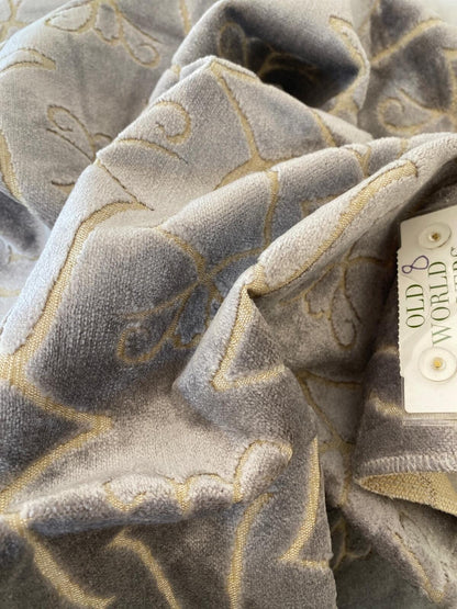 11 Berkbox74 Square Velvet by Old World Weavers Princess Aida Lavender Smoke Gray Cut Velvet Silky MSRP USD 265/Y