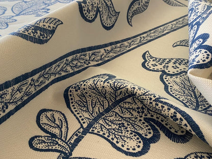 0.4Y Scalamandre Brooke Navy On White Blue Cotton Linen Print Heavy Cotton Linen Jacobean Flower Albert Hadley (Copy)