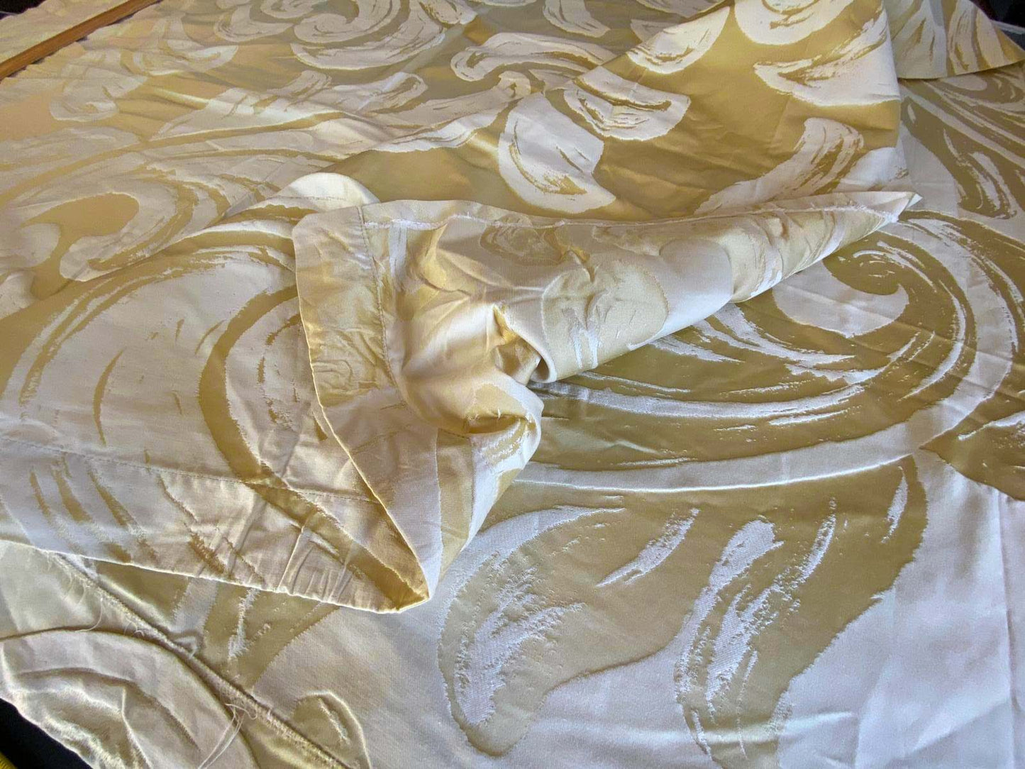 36 Berkbox65 Scalamandre Fonthill Duquette in Meringue Light Banana Yellow 2.3yards x 61"Wide MSRP USD 284/y