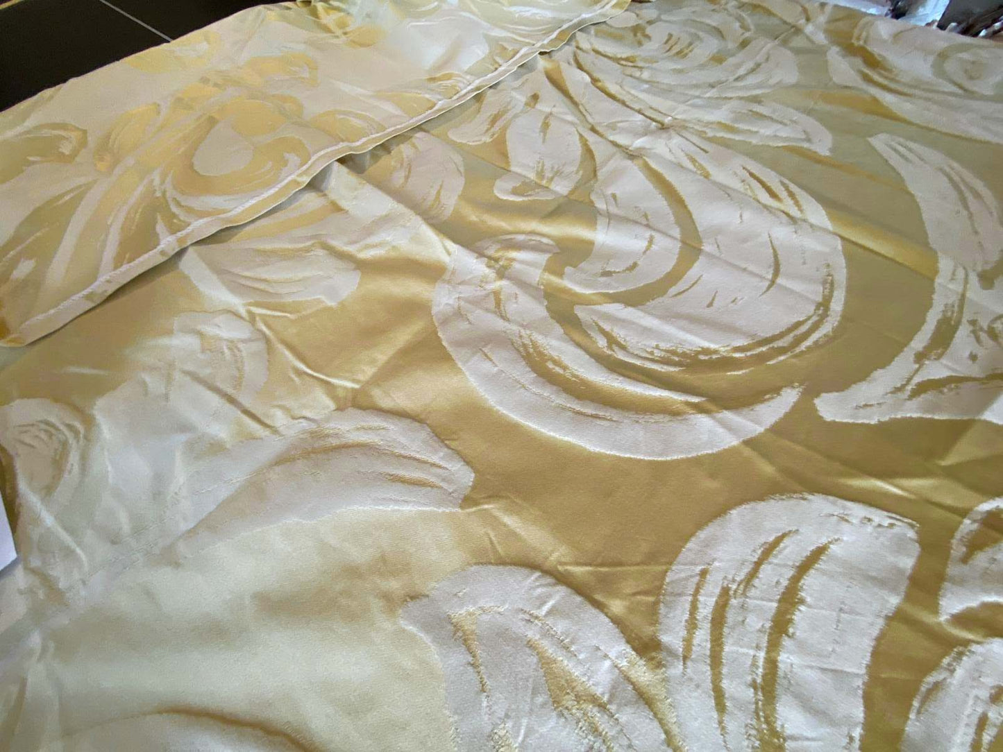 37 Berkbox65 Scalamandre Fonthill Duquette in Meringue Light Banana Yellow 1.35yards x 59"Wide MSRP USD 284/y