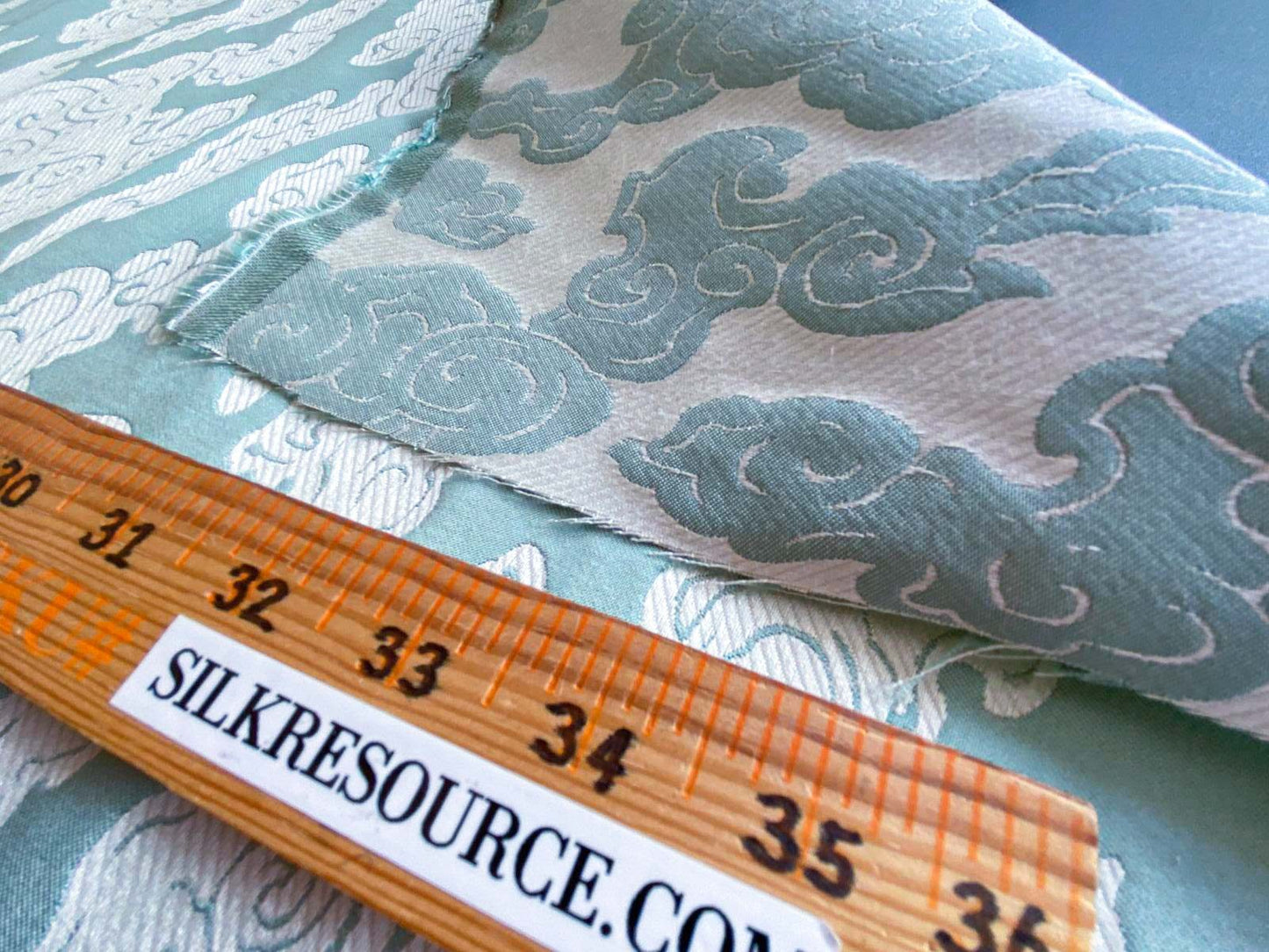 Lee Jofa G P&amp;J Baker Clouds Aqua Blue White Chinoiserie Reversible Damask Cotton MSRP USD 148/y
