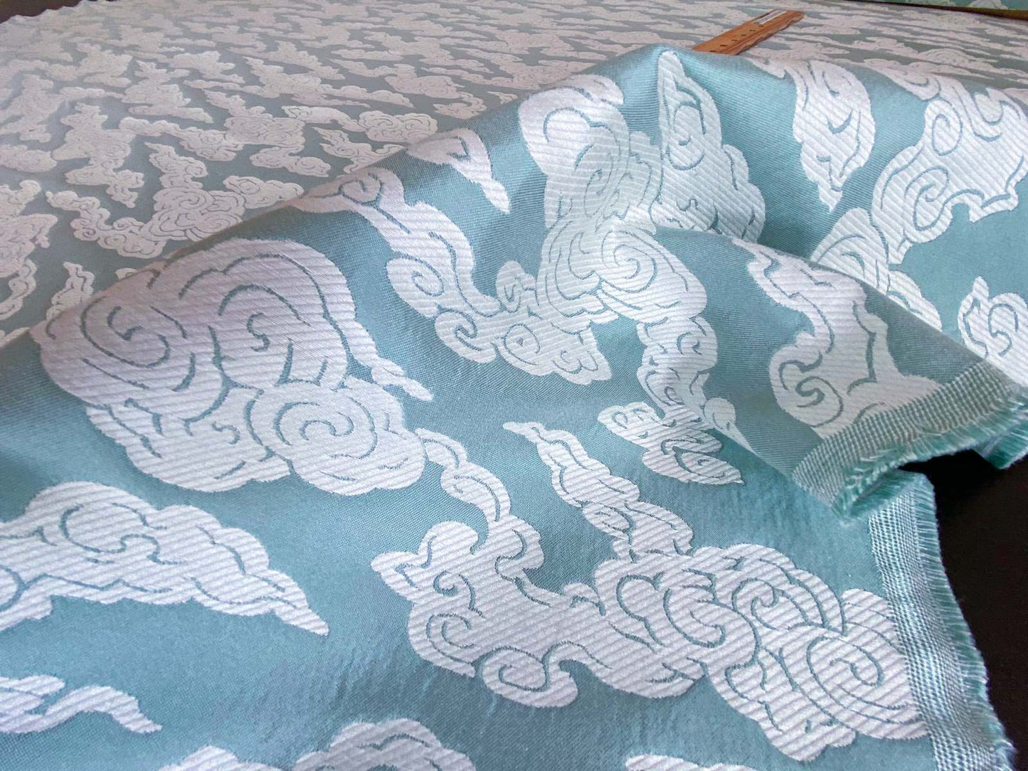 Lee Jofa G P&amp;J Baker Clouds Aqua Blue White Chinoiserie Reversible Damask Cotton MSRP USD 148/y