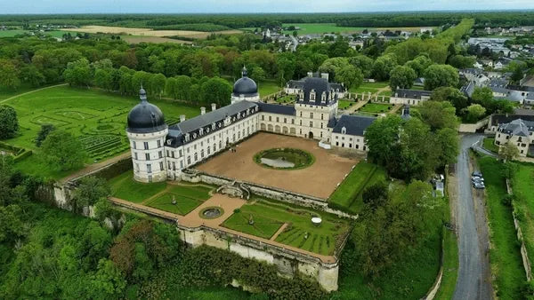 By Yard Scalamandre Valencay Green French Toile Grass Honeysuckle Wild Flowers Meadow Cream French Country MSRP USD 132/Y