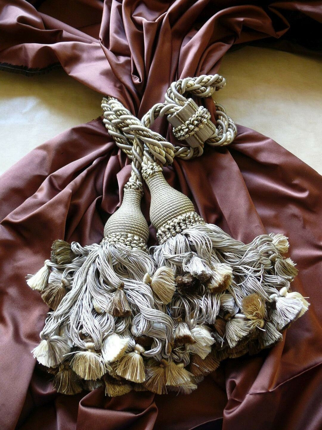 Scalamandre Vichy 100% Silk Double Tie Back "stone" Neutrals Msrp USD339