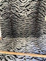 2yd15” Scalamandre Tigre Velvet Silver & Black MSRP USD 756/Y