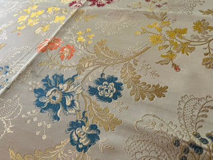 1 yard High End Renaissance Lampas Spanish Valencia Metallic Brocade Garland red green gold on Cream