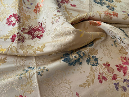 1 yard High End Renaissance Lampas Spanish Valencia Metallic Brocade Garland red green gold on Cream