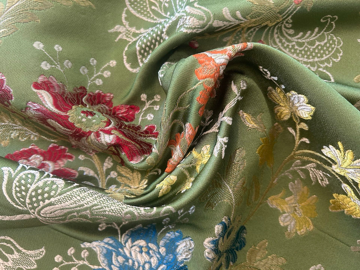 High End Renaissance Lampas Spanish Valencia Metallic Brocade Garland red green gold on Green