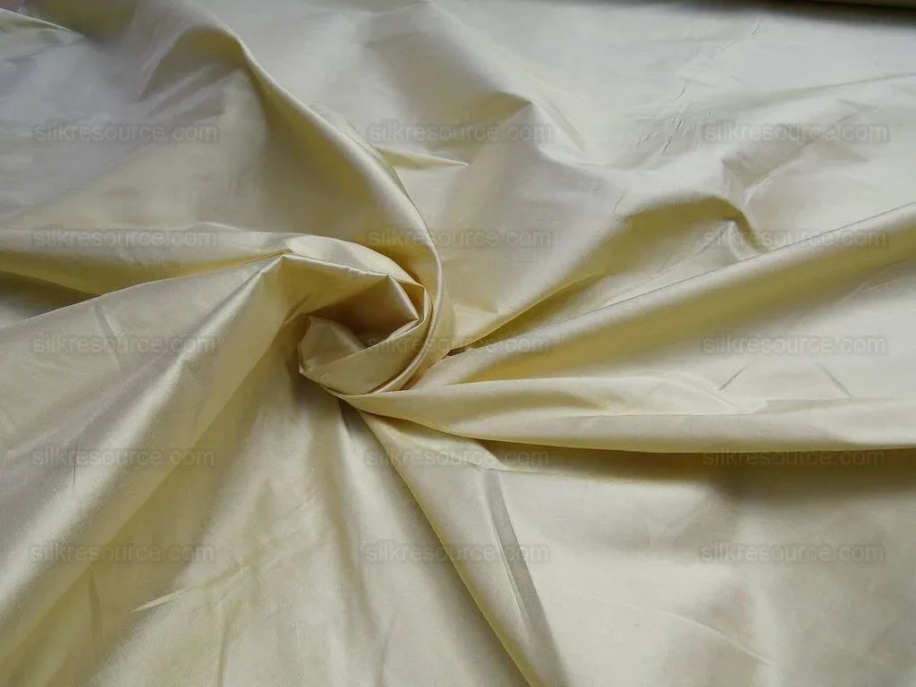 Bty Scalamandre Shangri-la Silk Dupioni "froth" Light Yellow Gold MSRP USD 158Y