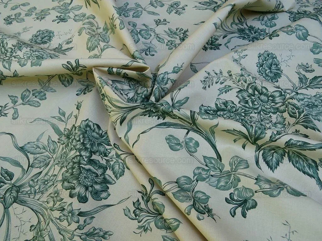 By Yard Scalamandre Valencay Green French Toile Grass Honeysuckle Wild Flowers Meadow Cream French Country MSRP USD 132/Y
