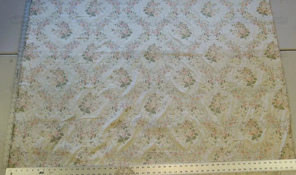 3.75y Kravet Paramour Pastel Silk Floral Damask MSRP USD 288/y