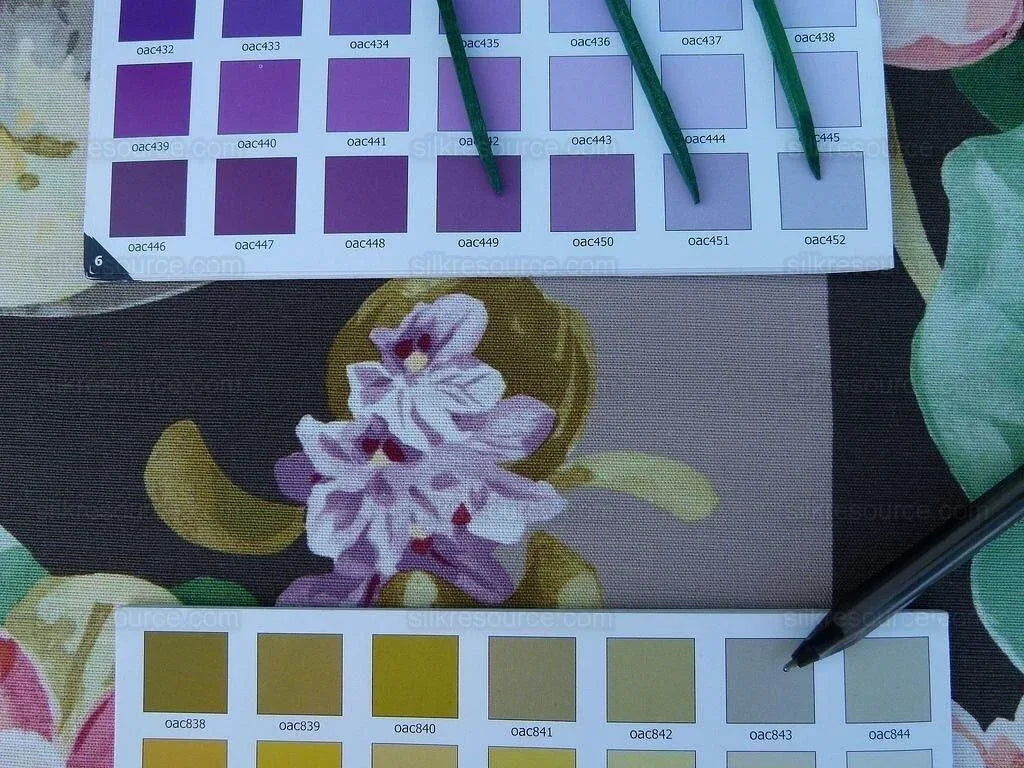 By yard Scalamandre Meiji Pond Brown Lotus Water Lily Linen Print MSRP USD312/yard