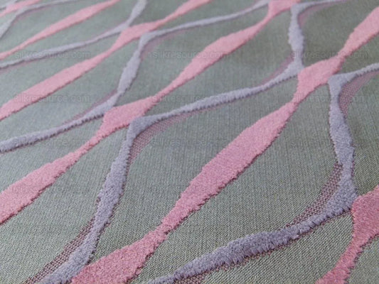 By Yd Scalamandre Helena Fh Clove/coral Pink Velvet MSRP USD 164/Y