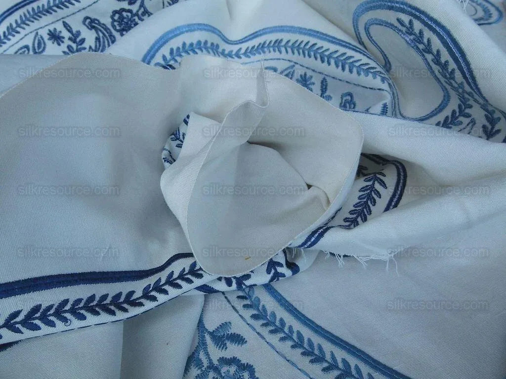 by yard Scalamandre Caitlin Embroidery Paisley Cotton Blue White MSRP USD142/Y