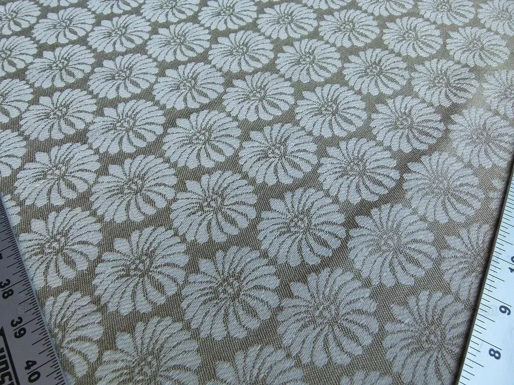 Scalamandre Castletown Flax White Jacquard Small Scale Daisy Linen MSRP USD218/y