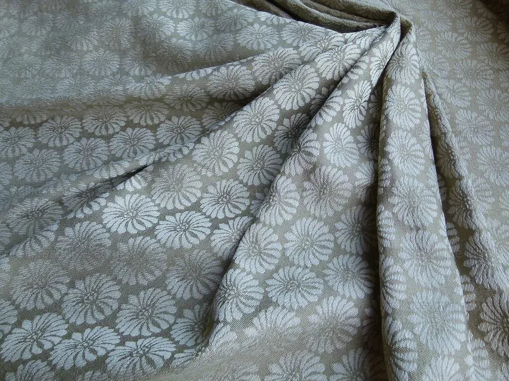 Scalamandre Castletown Flax White Jacquard Small Scale Daisy Linen MSRP USD218/y