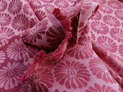 Scalamandre Castletown Red Pink Jacquard Small Scale Daisy Linen MSRP USD218/y