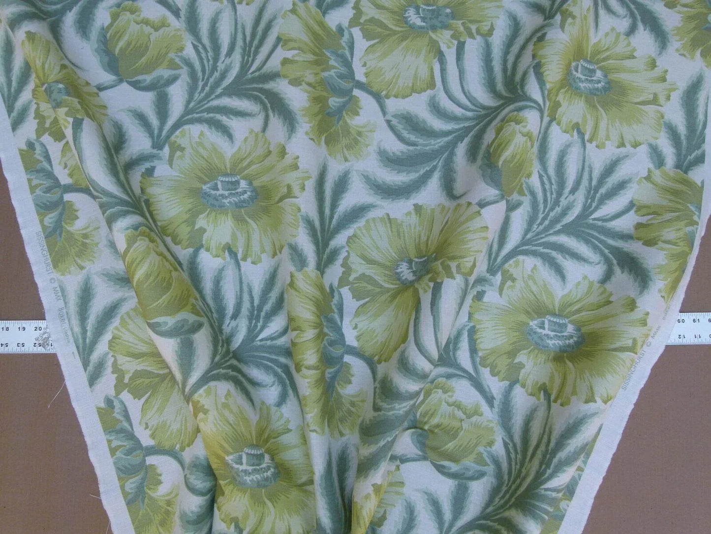 Lee Jofa Sissinghurst Giant Poppy Art &amp; Crafts Art Nouveau Leaf Ivory English Garden MSRP 144/y