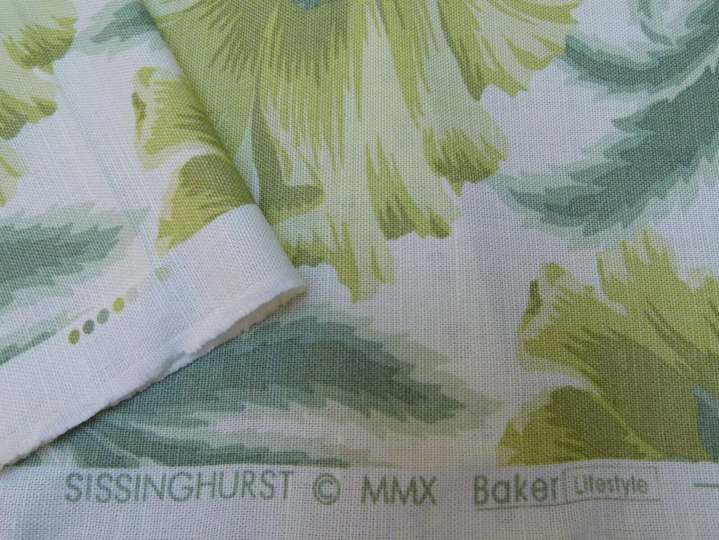 Lee Jofa Sissinghurst Giant Poppy Art &amp; Crafts Art Nouveau Leaf Ivory English Garden MSRP 144/y