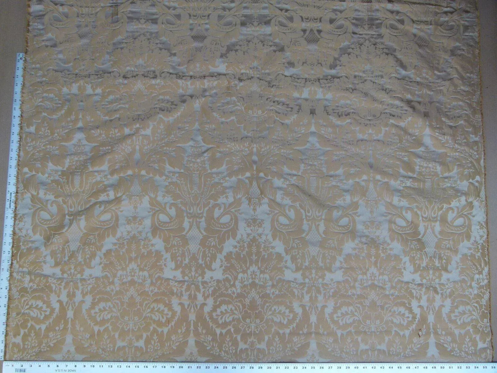 1.375Y KRAVET Couture LIMOGES 100%SIlk Damask Truffle Gold RP264