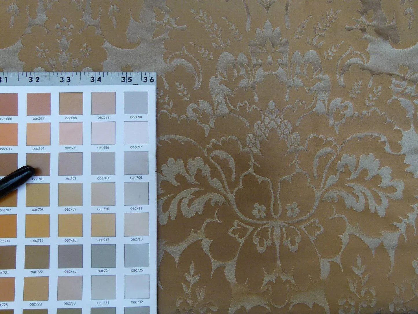 1.375y Kravet Couture Limoges 100%silk Damask Truffle Gold Rp264