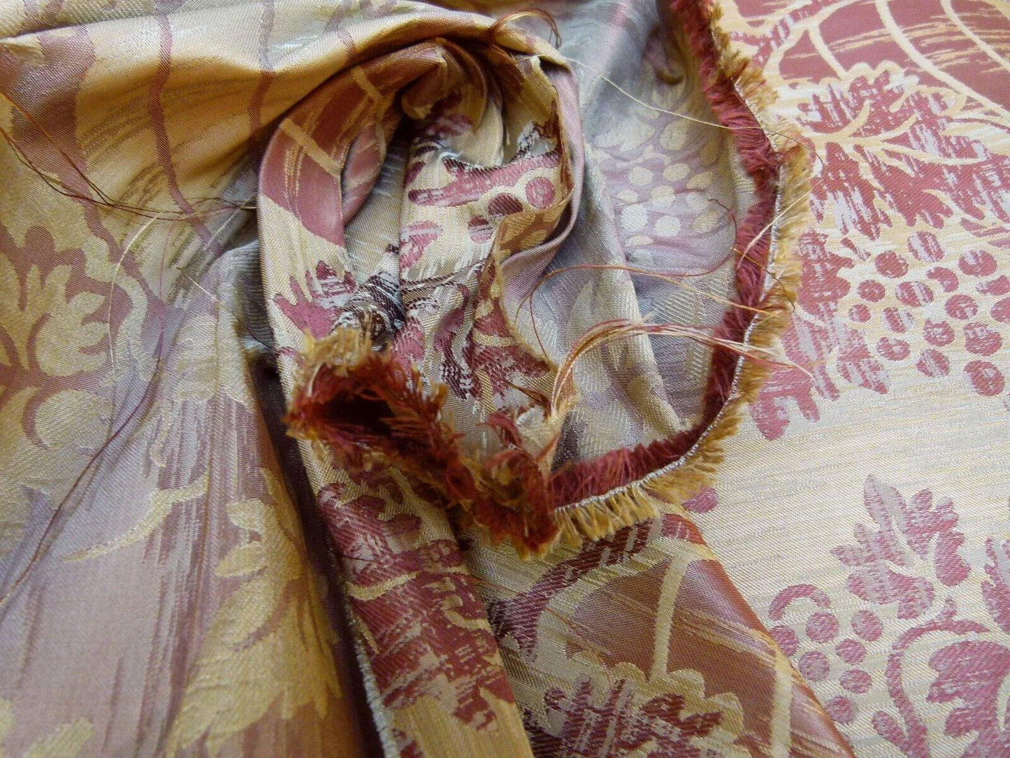 Lee Jofa Arden Silk Color 3 Clay Red Gold Grape Vine Damask Strie Silk Art Nouveau MSRP $190/Y