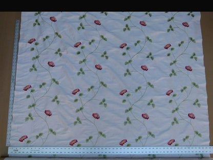 By Yard Kravet Aster On White 100% Silk Embroidered Red Pink Red Floral Vine MSRP 199/Y