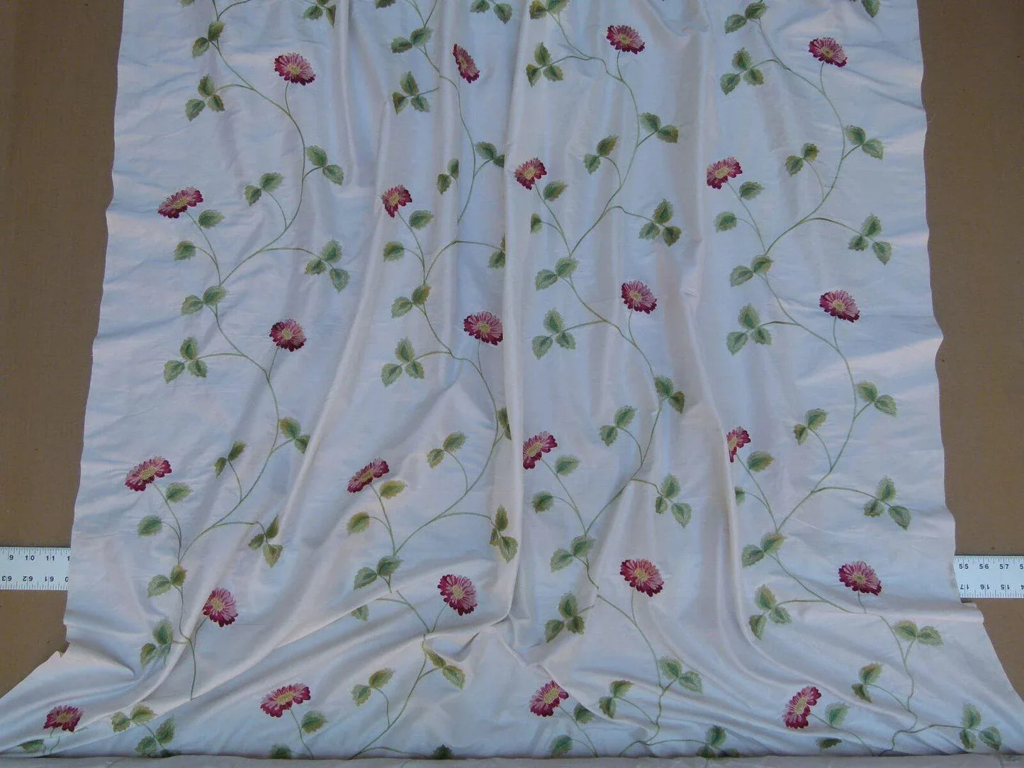 By Yard Kravet Aster On White 100% Silk Embroidered Red Pink Red Floral Vine MSRP 199/Y