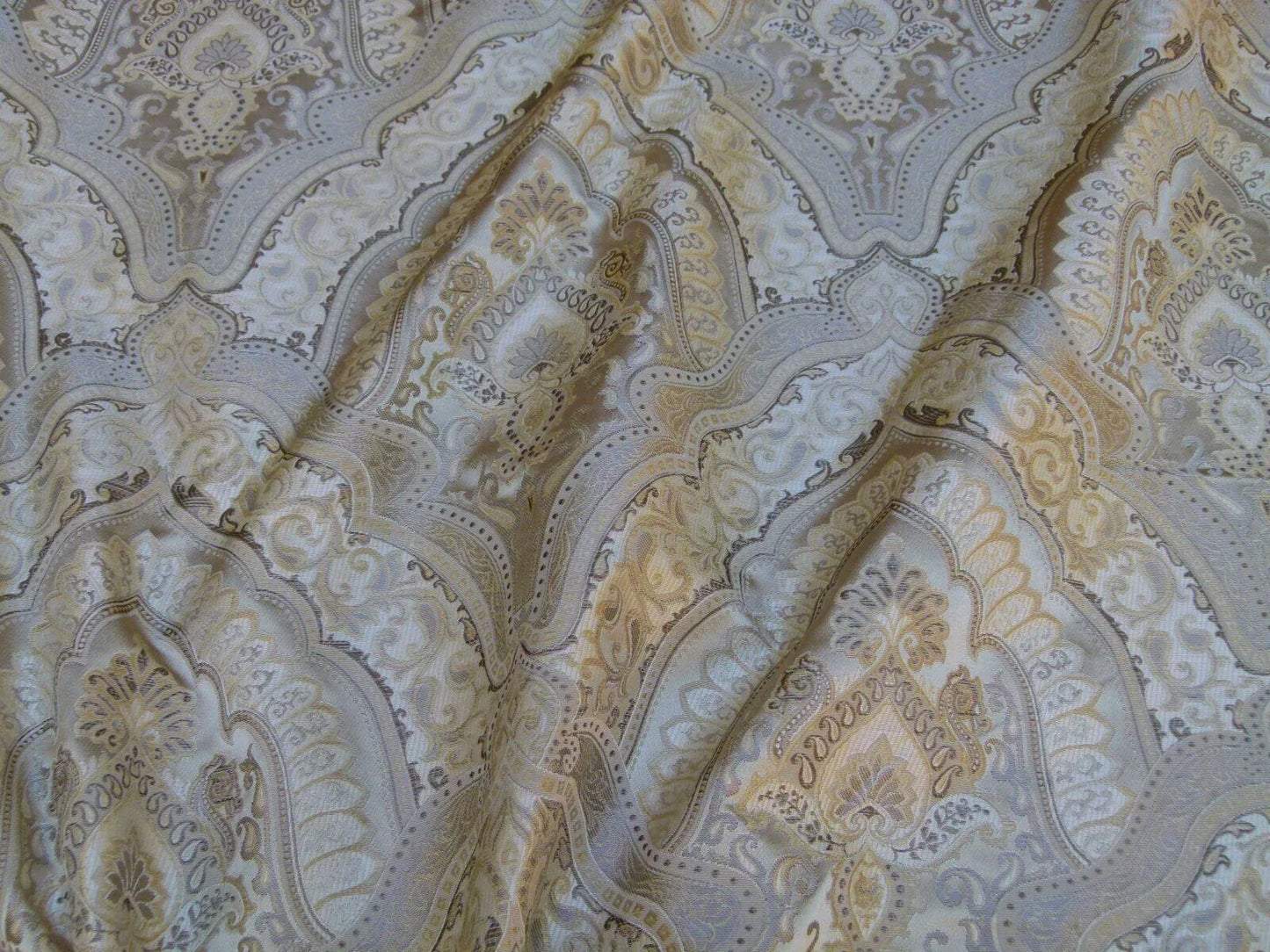 By Yard Kravet Kashmir Silk Damask Medallion Truffle Gold Beige MSRP USD 298/y