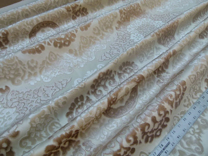 By Yard Kravet Modern Haven Cut Velvet Vanilla Latte MSRP USD 330/Y
