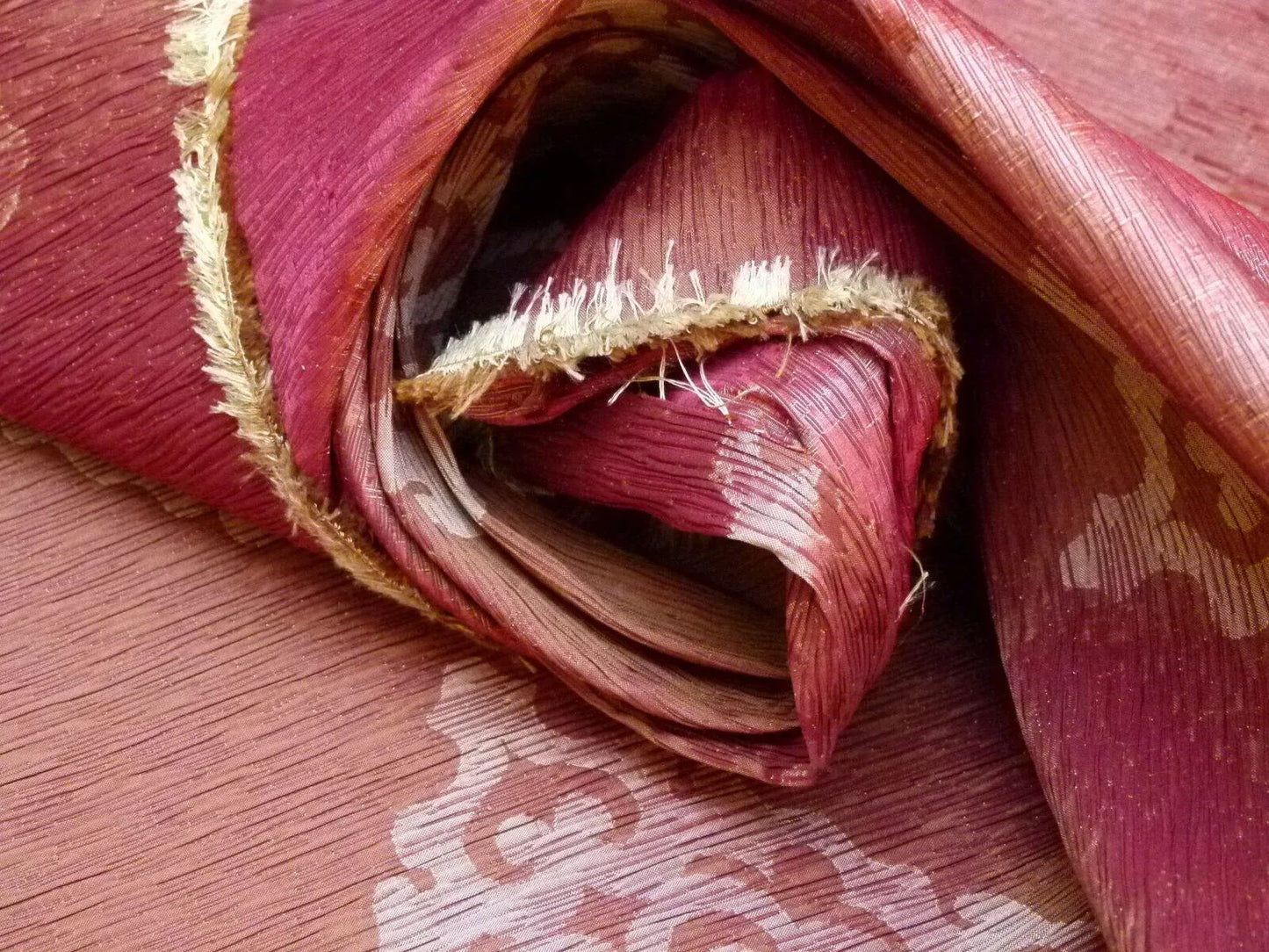 Bty Kravet Artisan Pleat Garnet 100% Silk MSRP USD 268/y