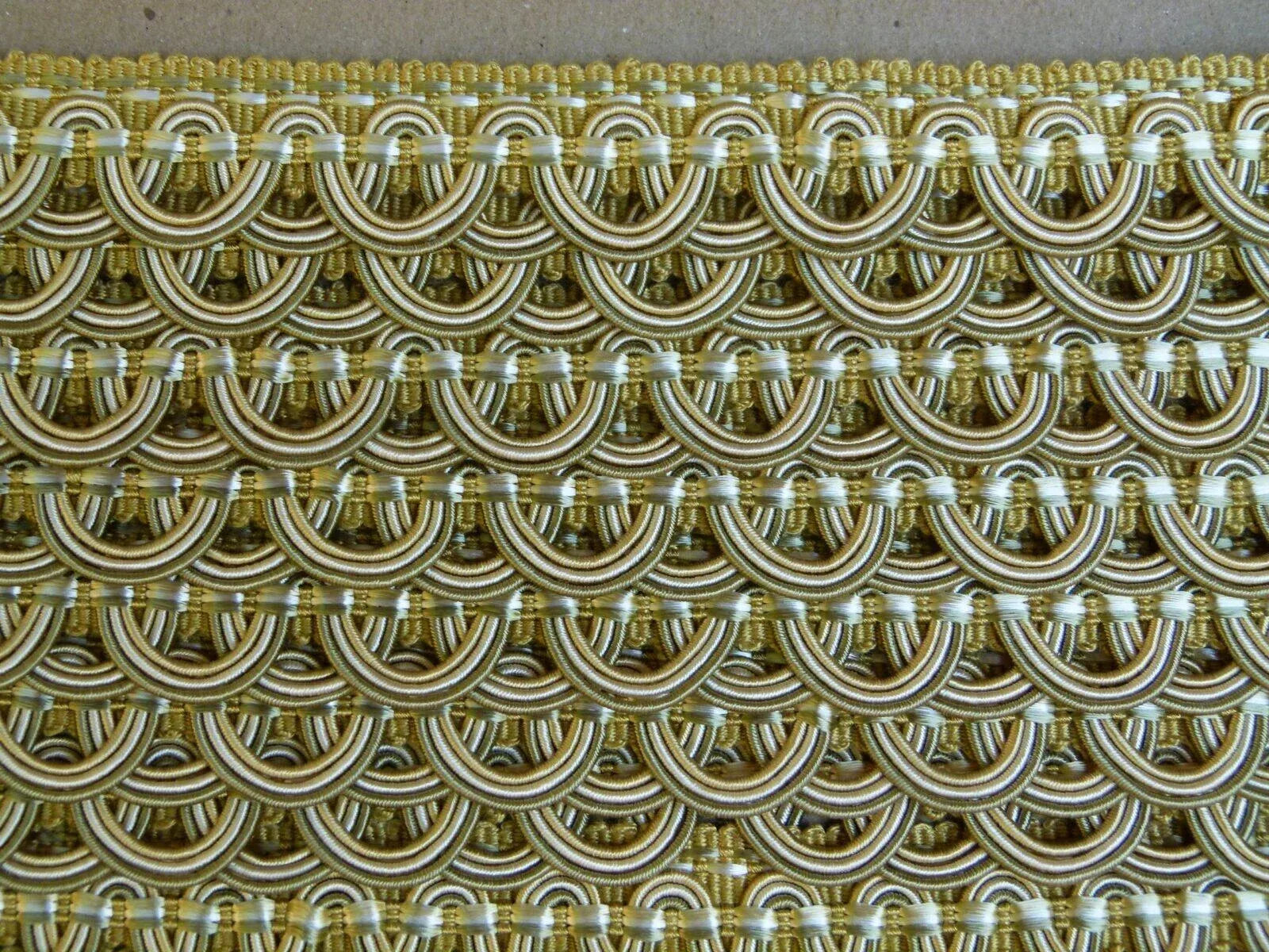 Scalamandre Old World Weavers Tulip Open Scroll Braid Olive Gld