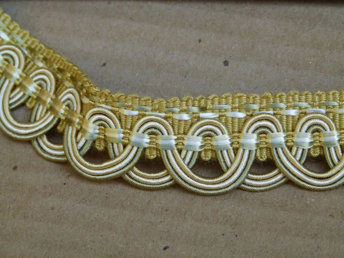 By yard Scalamandre Old World Weavers Tulip Open Scroll Braid Trim Olive Green Gold