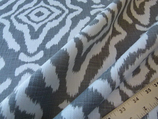 Scalamandre Zanzibar Ikat Smoke Grey White Cotton Print Mid-Century MSRP USD 254.80/Y