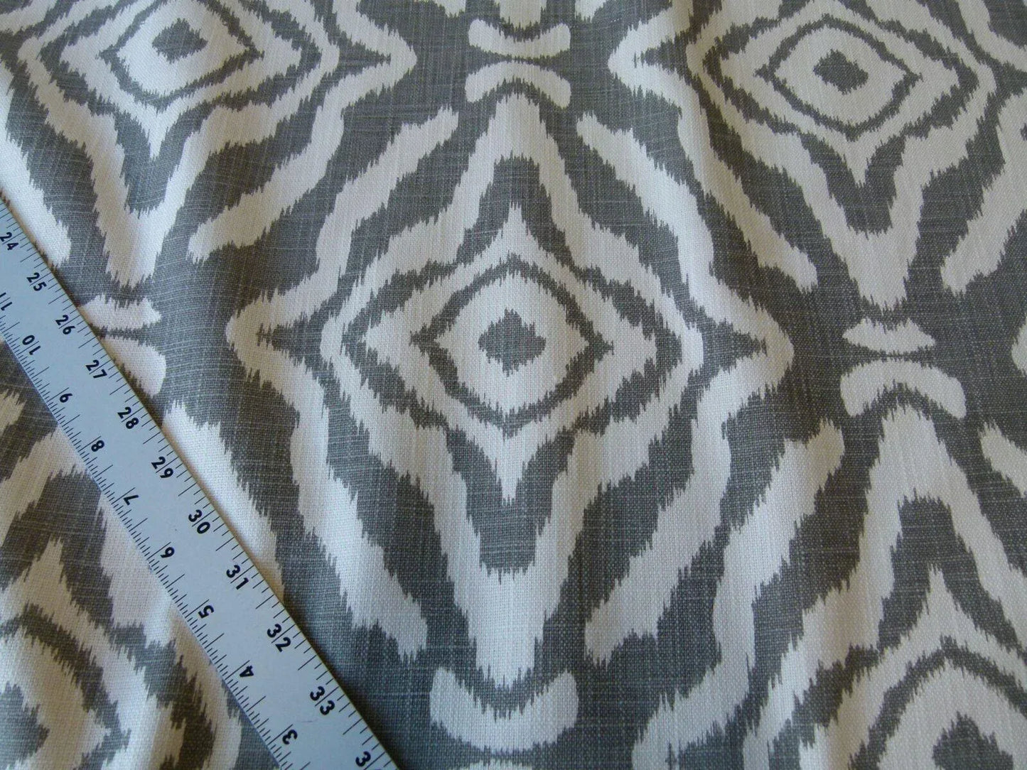 Scalamandre Zanzibar Ikat Smoke Grey White Cotton Print Mid-Century MSRP USD 254.80/Y