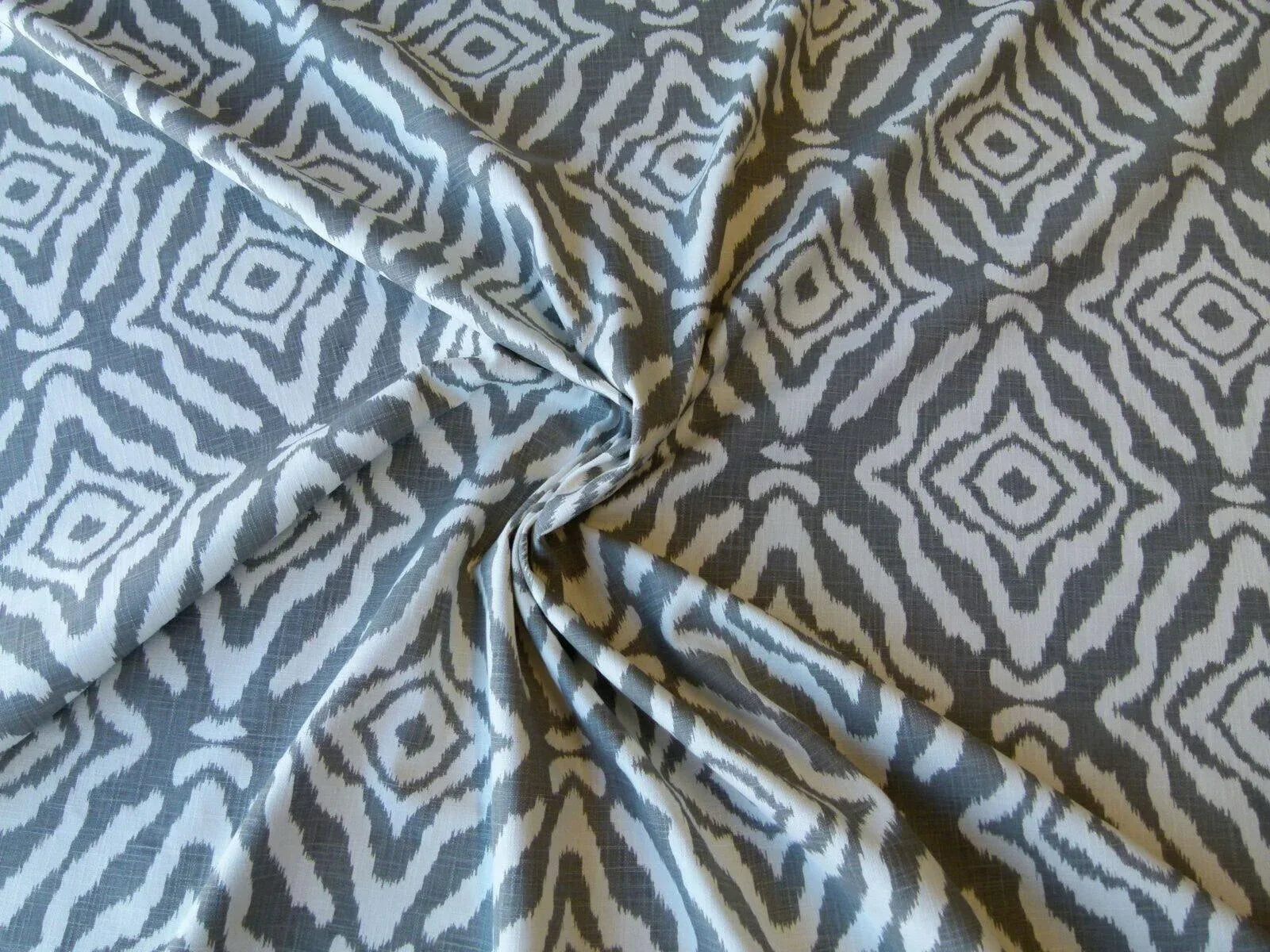 Scalamandre Zanzibar Ikat Smoke Grey Cotton Heavy MSRP138/Y