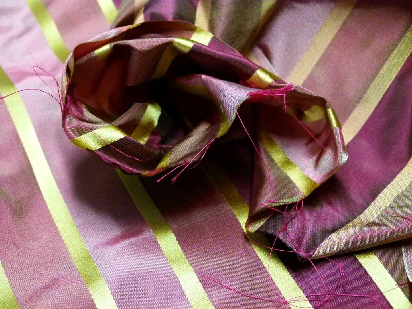 Scalamandre Napoli Stripe Wine &amp; Gold 100% Silk Taffeta MSRP USD 350/y