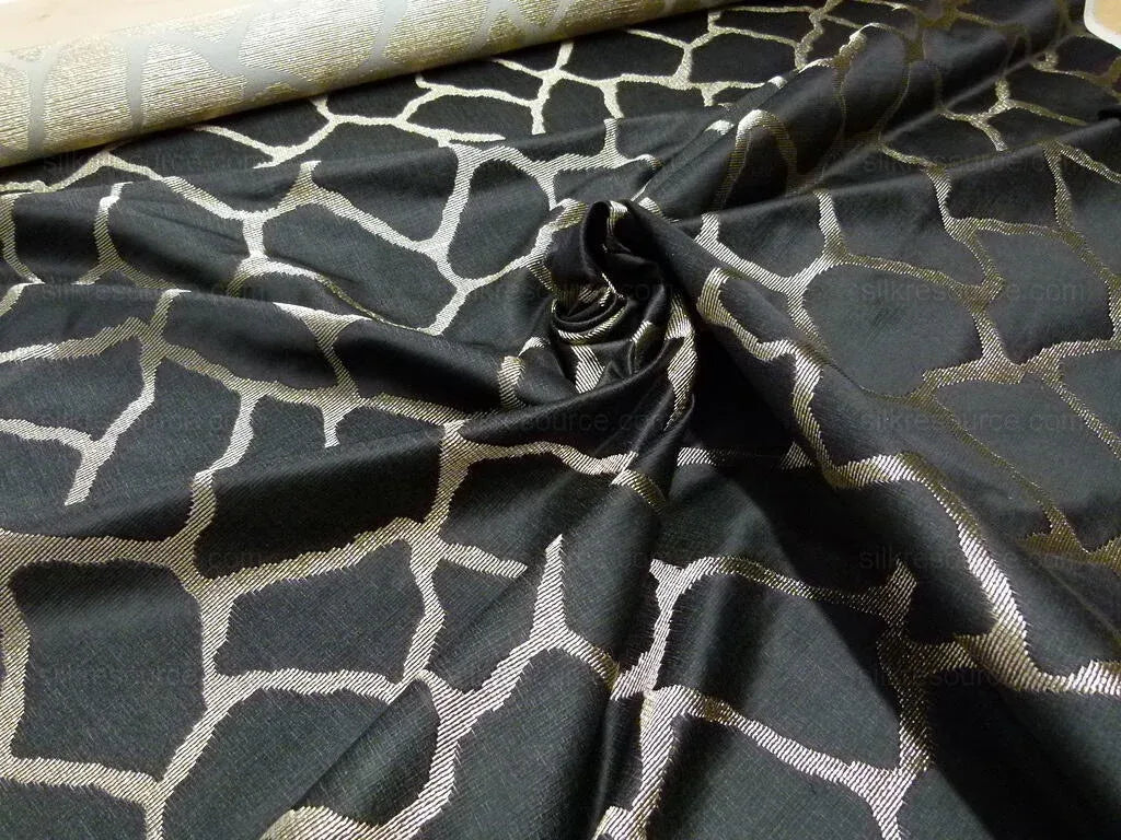 Scalamandre Giraffa Black Giraffe Animal Skin Heavy Silk Jacquard MSRP USD358/y