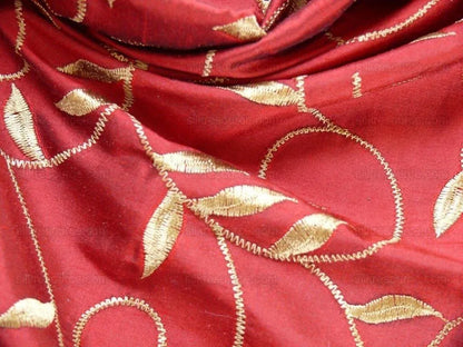 Kravet Embroidery Silk Gold Leaf On Burgundy Red Y R$99