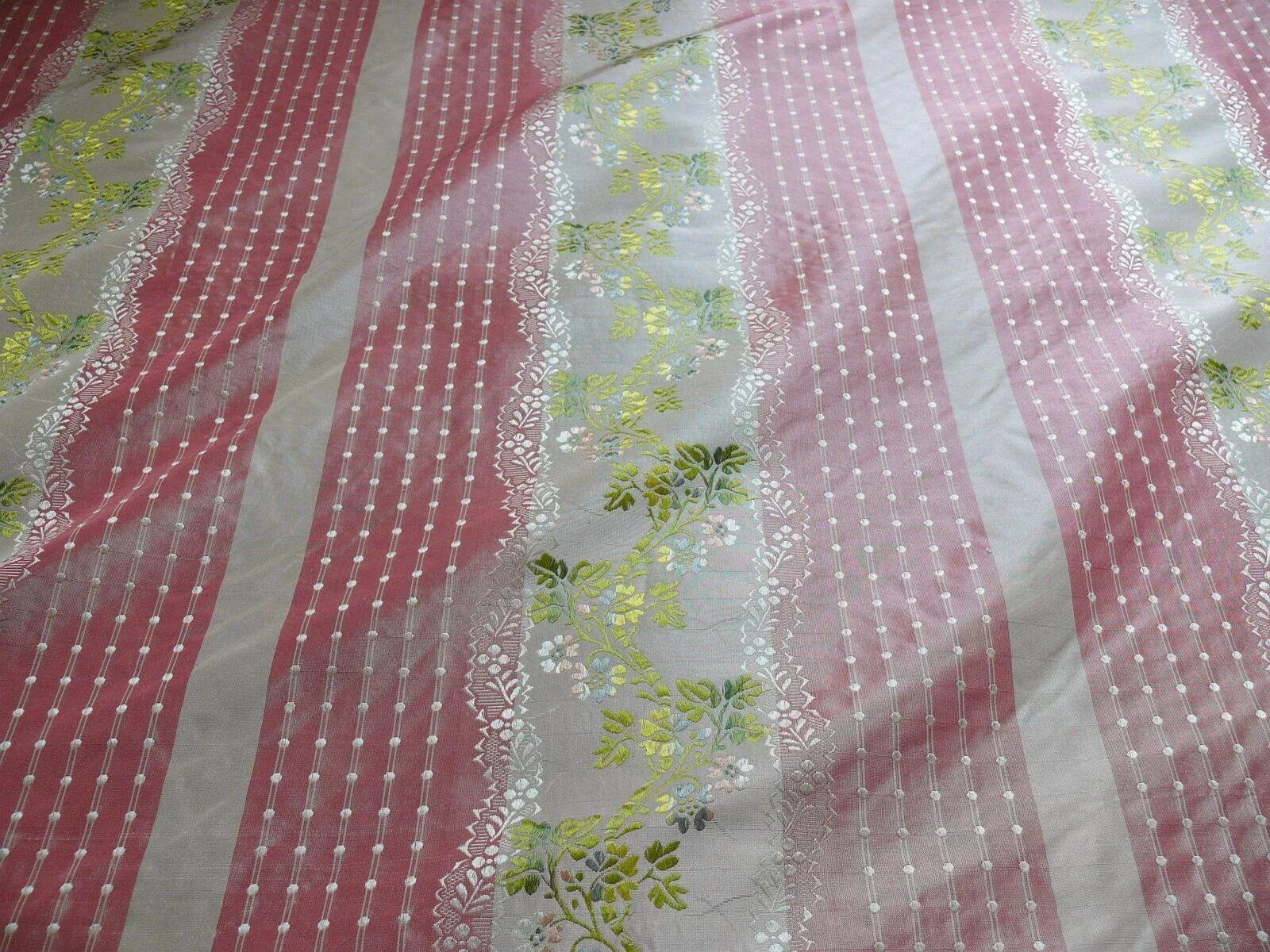 100% SILK CLASSIC CHAMBORD SILK LISERE PINK CREAM STRIPE