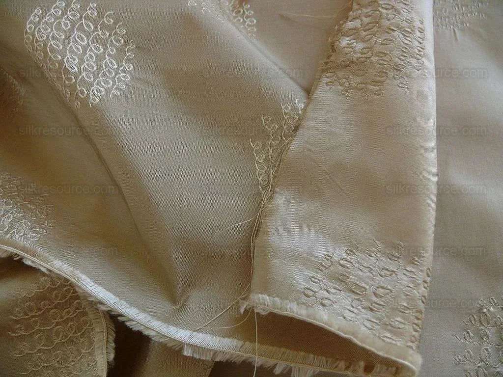 Bty Hiend 100%silk Taffeta Damask Loop Doodle "biscotti" Beige MSRP USD 200+/Y