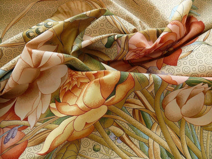 Brunschwig & Fils Imperial Lotus Print Chinoisery Vase Stunning