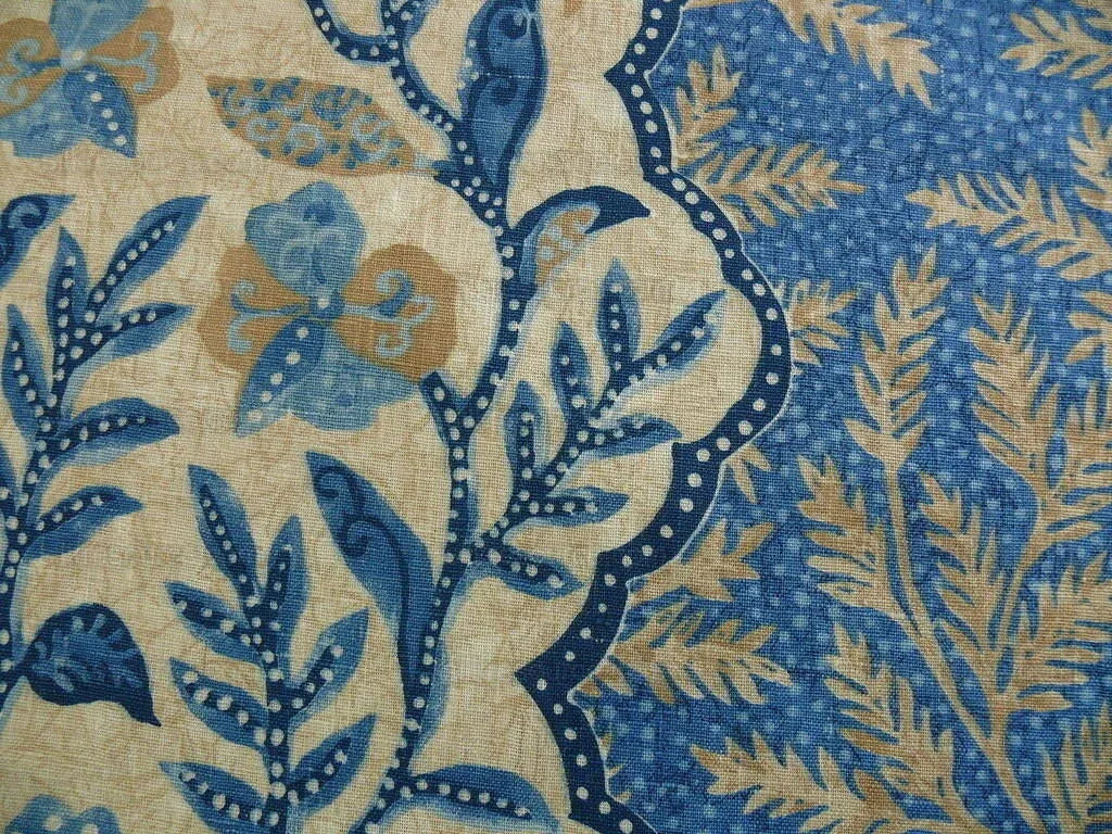 LEE JOFA"BOSPHORUS" LINEN BLUE & WHITE VINE