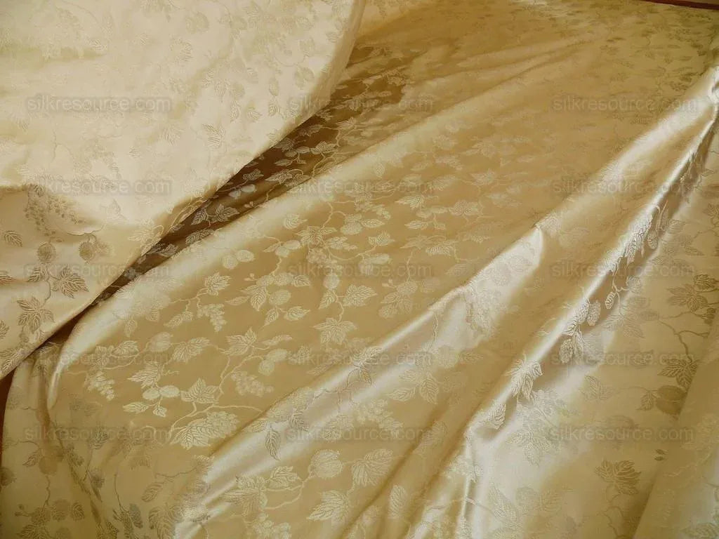 100% Silk Damask Summer Berry on Vine Cream Nimbus Art Nouveau William Morris