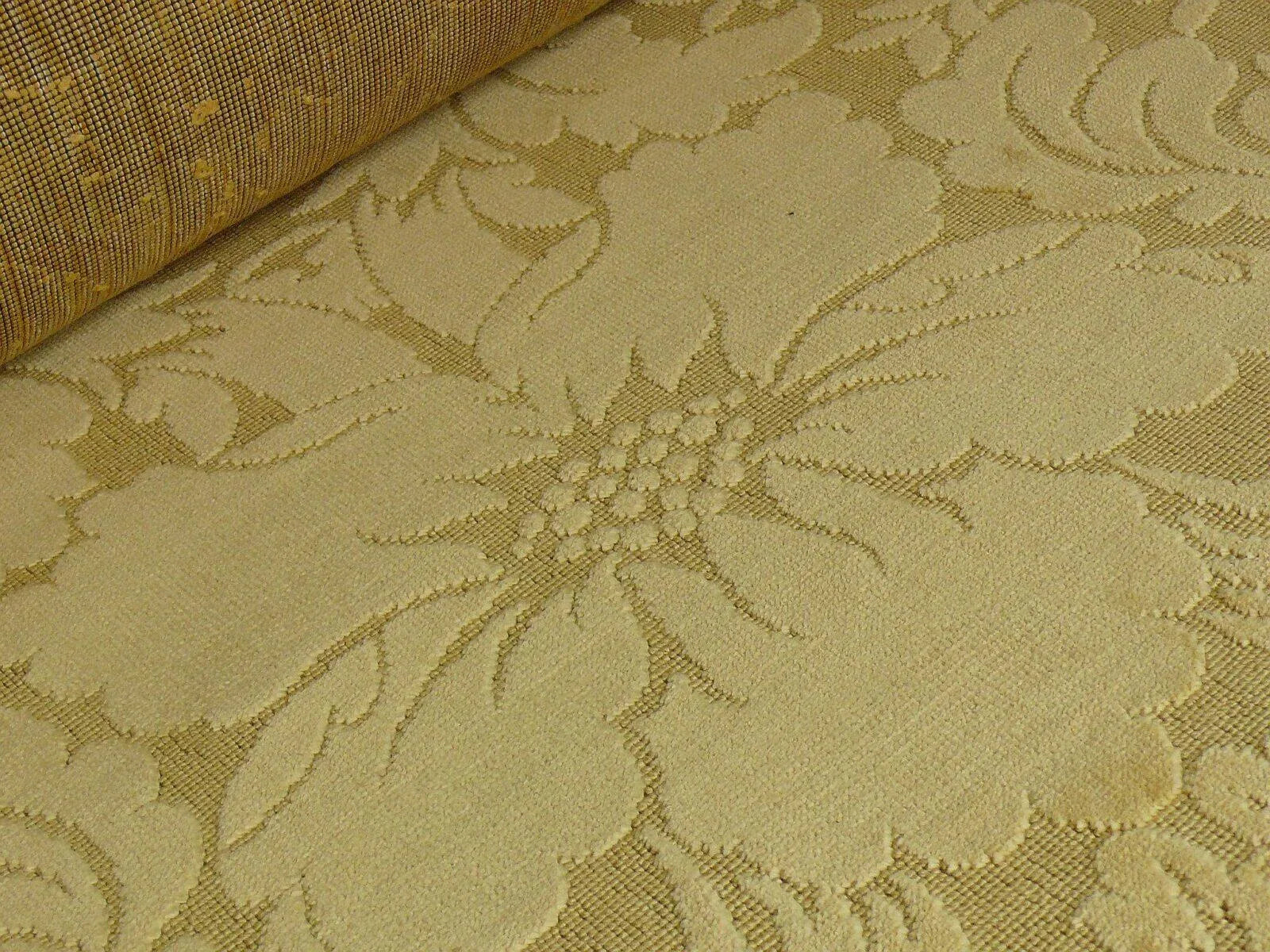 SCALAMANDRE VELVET "ELENORA" YELLOW GOLD RENAISSANCE